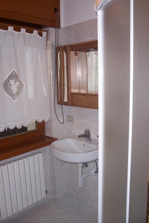 Lozzo CadoreFabbricato Indipendente Centroアパートメント 部屋 写真